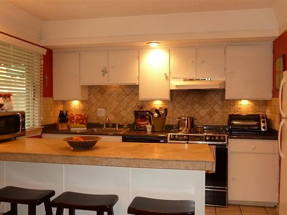 5th image of 5917 Park Ave #5917