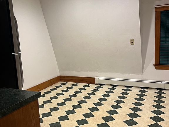 2nd image of 82 Plymouth St Floor 2