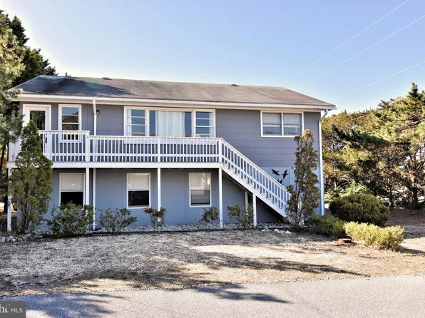 10 N 2nd St, Bethany Beach, DE 19930