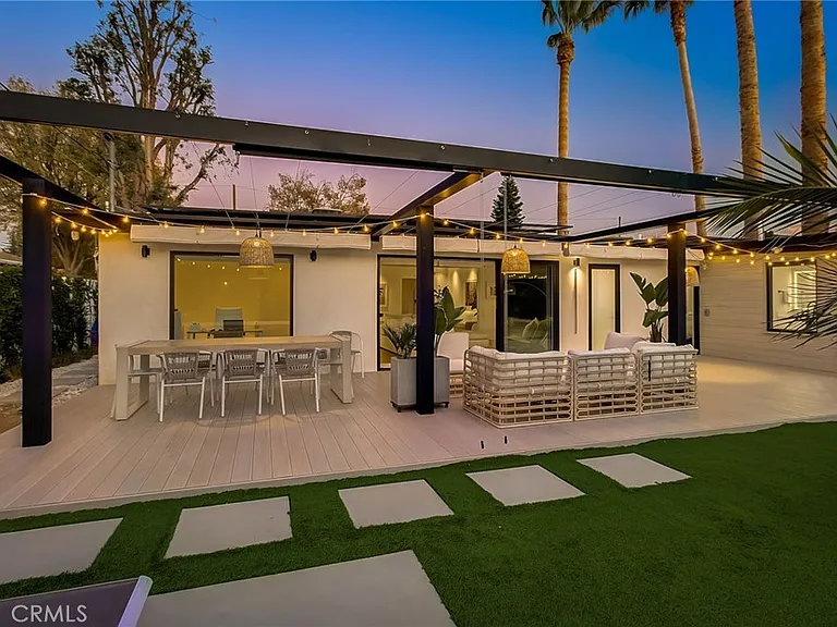 8161 Encino Ave — Photo 13