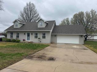 2804 E Vine Ave, Parkerfield, KS 67005