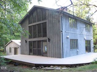 15 Old Green Rd, Sandy Hook, CT 06482