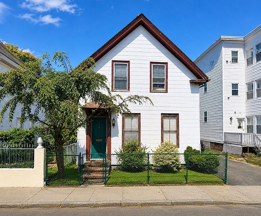 1st image of 301 Salem St