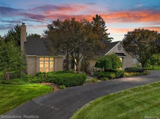 3631 Elder Rd S, West Bloomfield, MI 48324