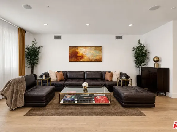 1304 S Roxbury Dr #202, Los Angeles, CA 90035