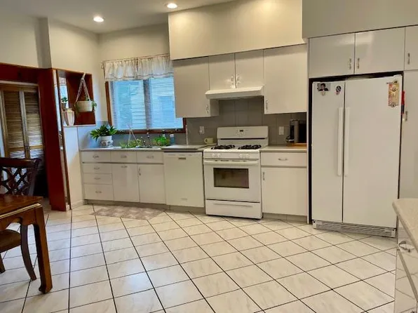 53-80 72nd Place image 4 of 13