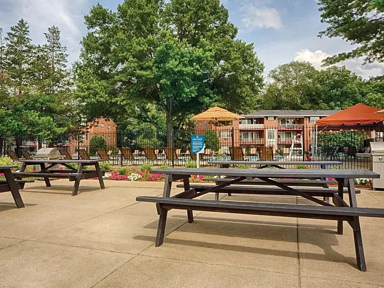 Eagle Rock Apartments at Framingham — Photo 16