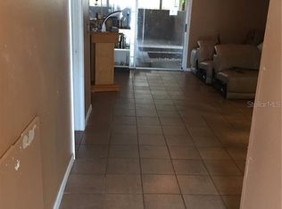 136 Douglas Rd W APT B, Oldsmar, FL 34677