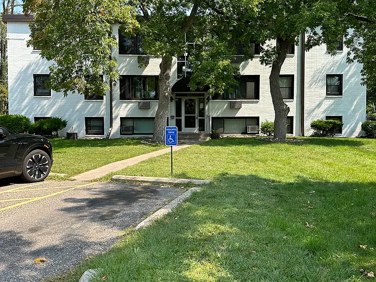 2610 Snelling Curv N #17 — Photo 12