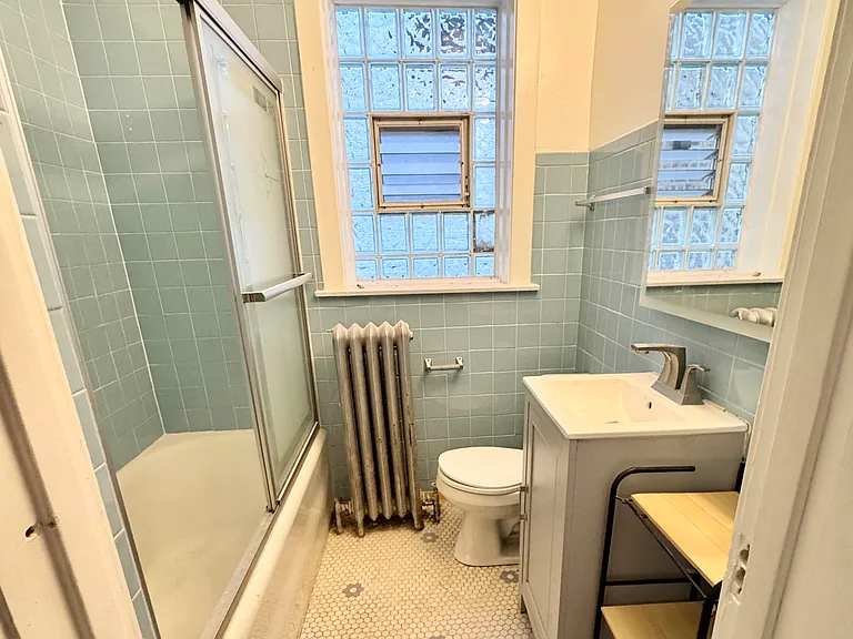 5255 W Henderson St #1 — Photo 7