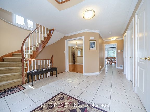 3rd image of 52 Leeward Dr
