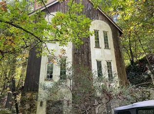 277 E Sugarbush Dr, Dillard, GA 30537