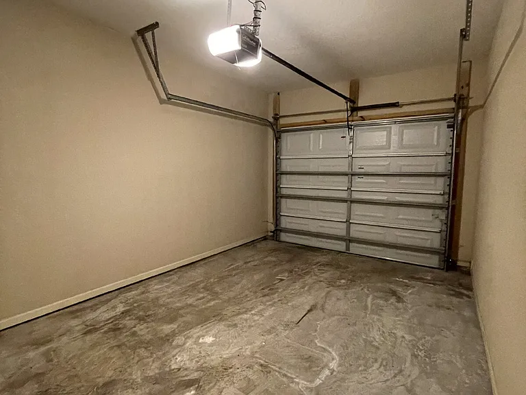 806 Baldwin Rowe Cir #1 — Photo 28