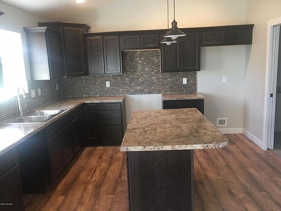 4th image of 4197 Wild Meadow St