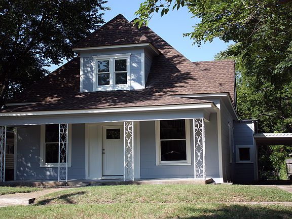 2nd image of 1408 Harrington Ave