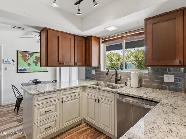 8732 E SANDALWOOD Drive, Scottsdale, AZ 85250