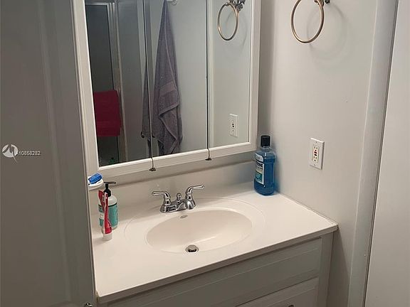 3rd image of 608 NE 2nd St APT 234