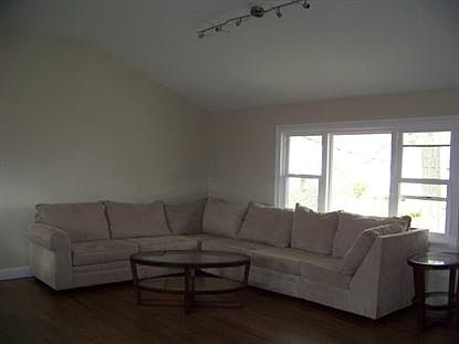 3rd image of 59 Glendale Ave