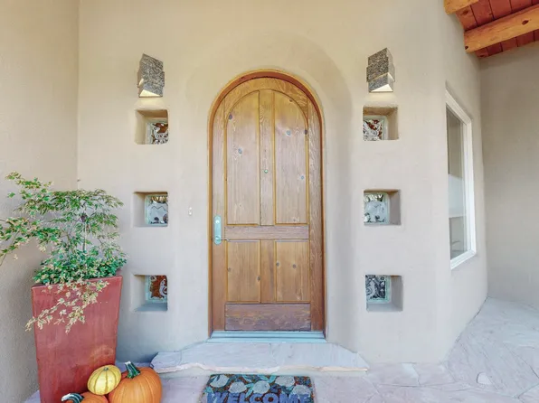 6101 Copper Rose St NE, Albuquerque, NM 87111