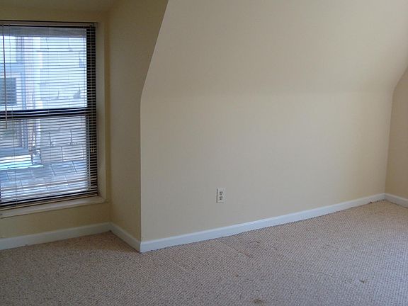 4th image of 4390 McPherson Ave #A