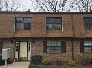 816 Orlando St, Edison, NJ 08817