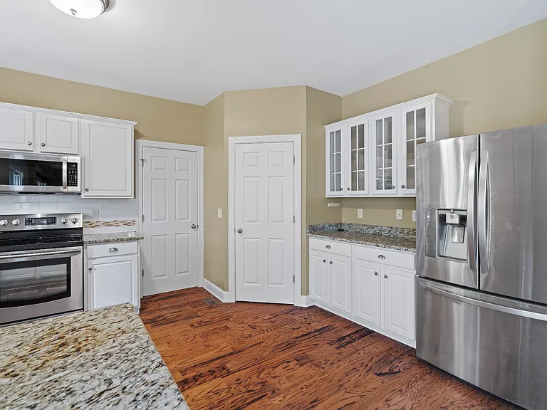 1266 Bridgeton Park Dr — Photo 12