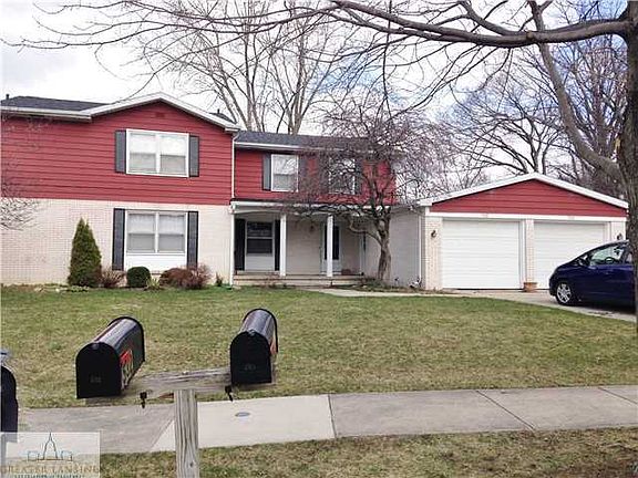 2nd image of 530 E Bainbridge Dr