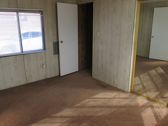 4th image of 3214 E Lass Ave