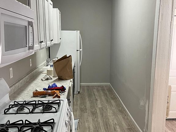 2nd image of 22 Dallas Ave