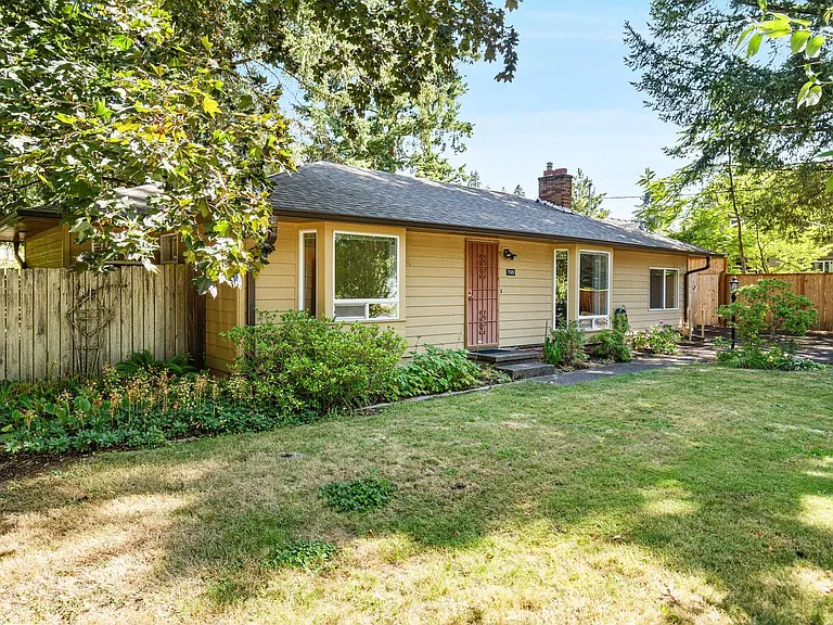 7505 SW Alden St — Photo 1