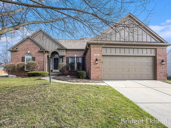 1923 Landoshire Ct SE, Caledonia, MI 49316