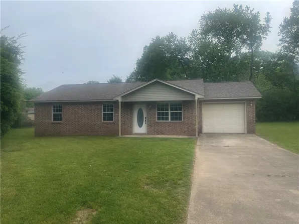 515 Miller Cir, Clarksville, AR 72830
