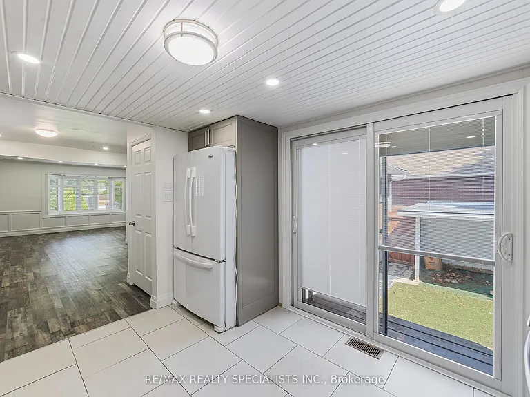 115 Kings Forest Dr — Photo 11