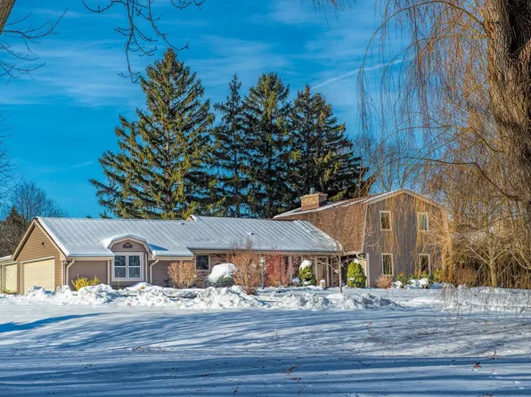 4024 South Brook ROAD, Franksville, WI 53126
