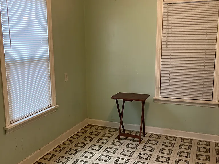 2176 Evanston Ave — Photo 6