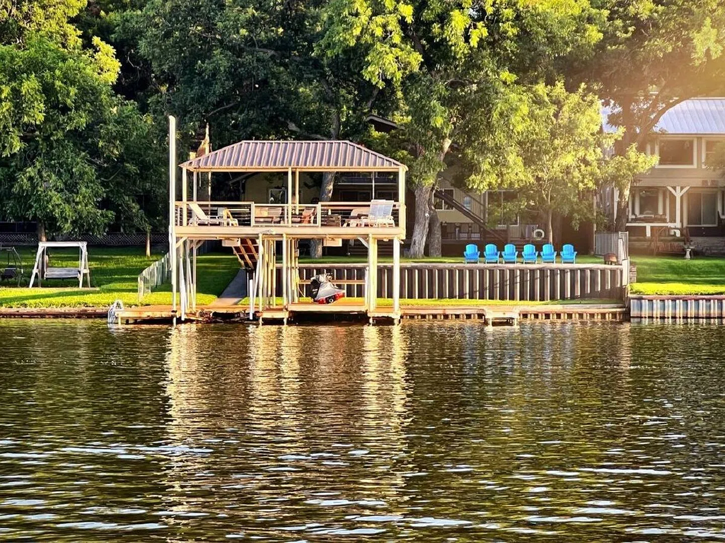 5/3 House On The Brazos River - Summer Living At Its Best — Photo 1