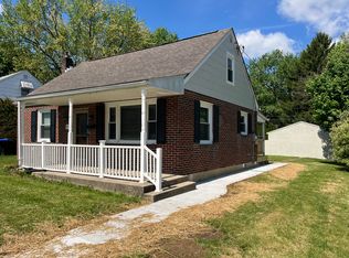 13 Elm St, Emmaus, PA 18049