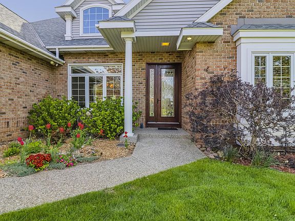 4th image of 415 Goldcrest Dr
