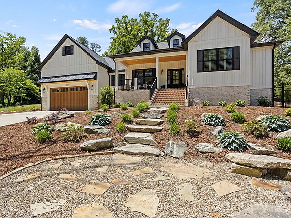 4th image of 710 Knollwood Dr