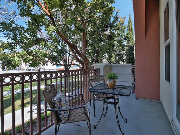 2nd image of 4082 Crandall Cir