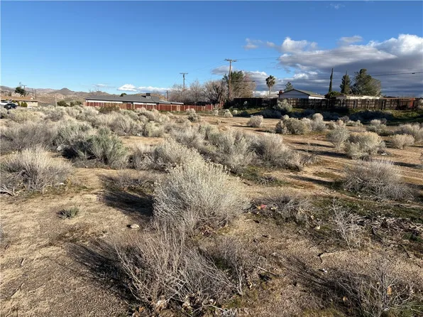 0 La Paz Dr #122, Victorville, CA 92395