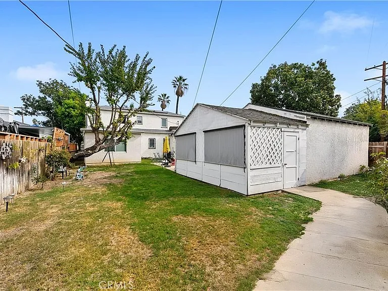 3907 Edgehill Dr — Photo 30