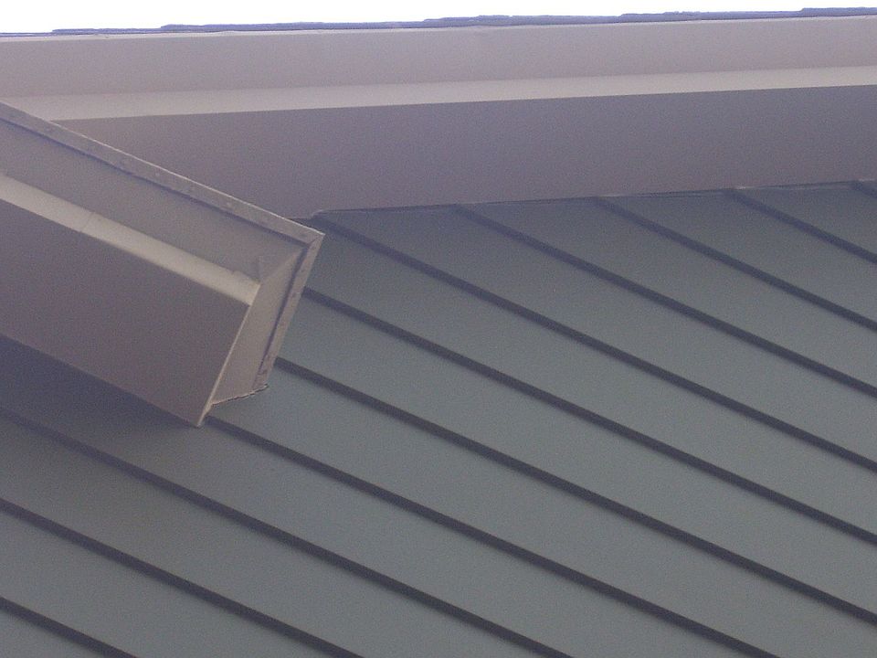 2nd image of 506 Forest St NE