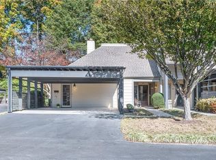 25 Forrest Pl, Sandy Springs, GA 30328