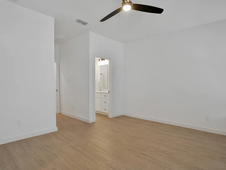 5806 Virginia Ave — Photo 8