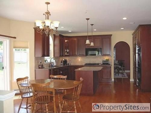 2nd image of 50 Southview Cir
