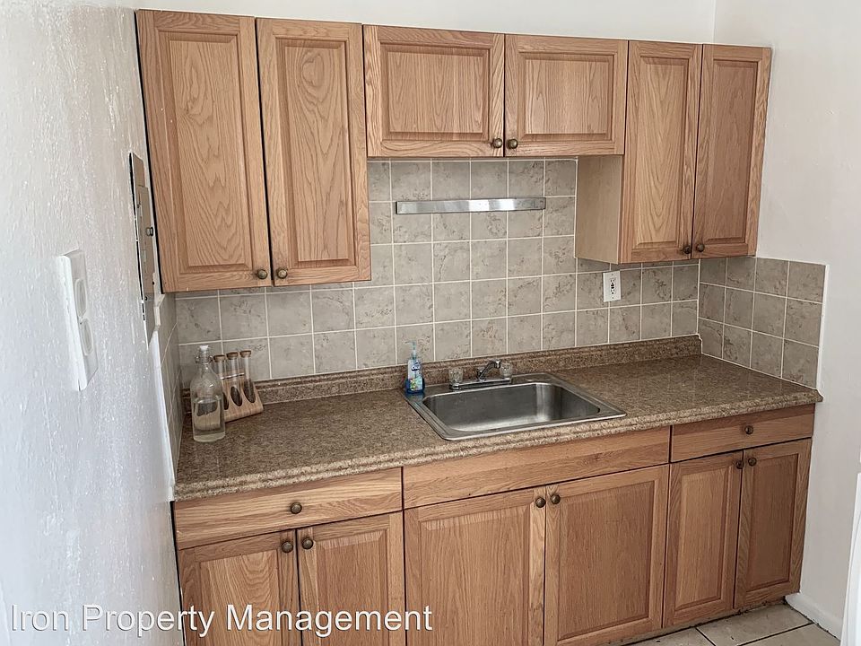 2nd image of 31 Navarre Ave APT 12