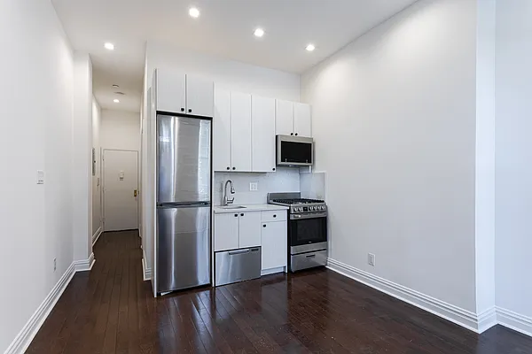 Rented by Platinum Properties | media 13