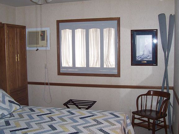4th image of 501 Cedar Ave