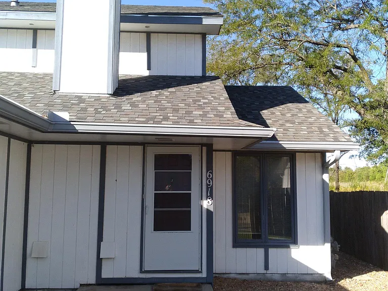 6918 E Farmview Ln — Photo 2